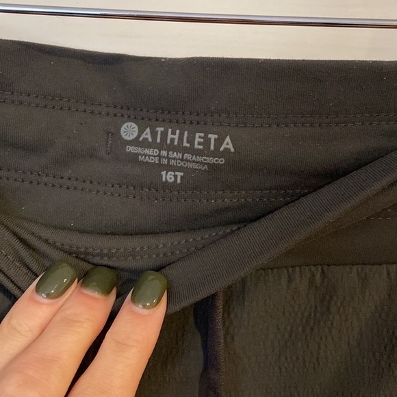 Athleta Grey Skort with pockets. Size 16T - Picture 3 of 3